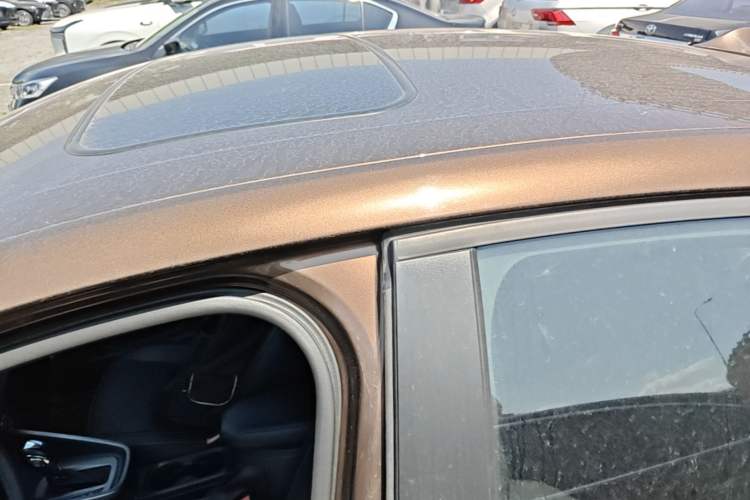 Used Ford Escort 2015 1.5L Automatic Fashion Model Roof