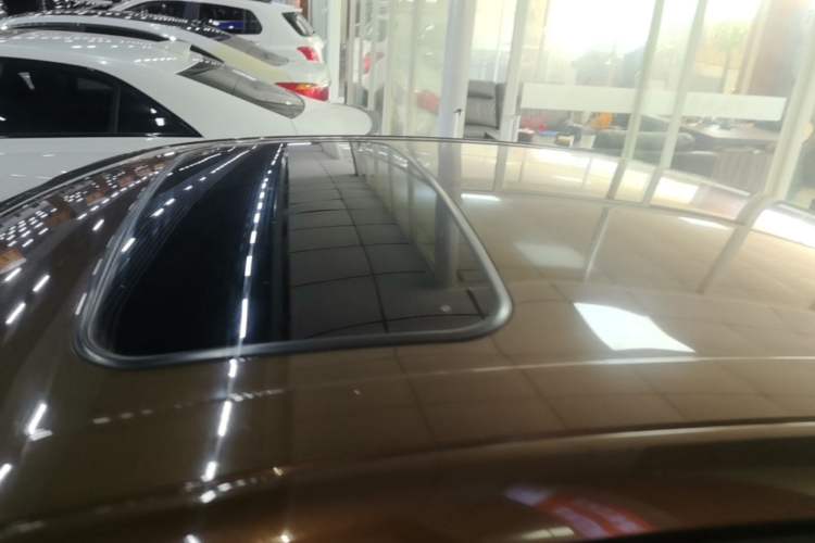 Used Ford Escort 2015 1.5L Manual Fashion Edition Roof