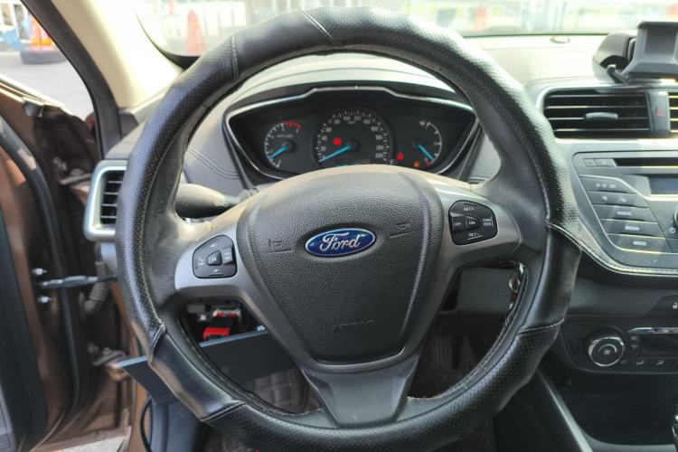 Used Ford Escort 2015 1.5L Automatic Fashion Model Steering Wheel