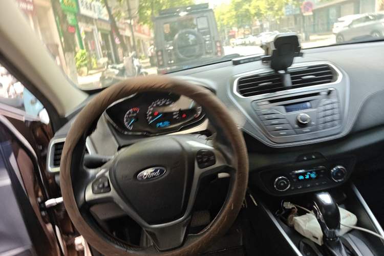 Used Ford Escort 2015 1.5L Automatic Fashion Model Steering Wheel