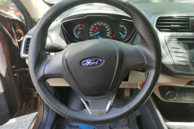 Used Ford Escort 2015 1.5L Manual Comfort Model Steering Wheel