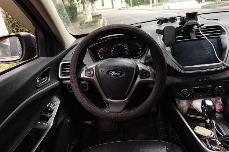 Used Ford Escort 2015 1.5L Automatic Fashion Model Steering Wheel