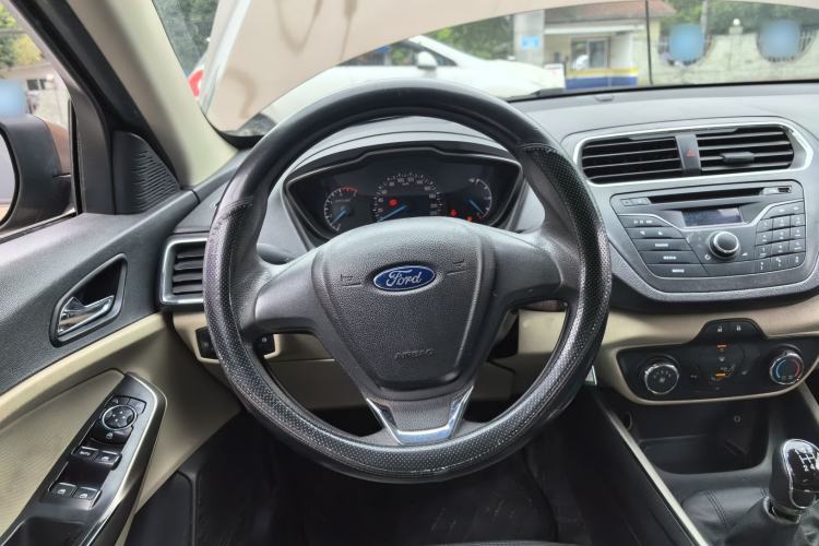 Used Ford Escort 2015 1.5L Manual Comfort Model Steering Wheel