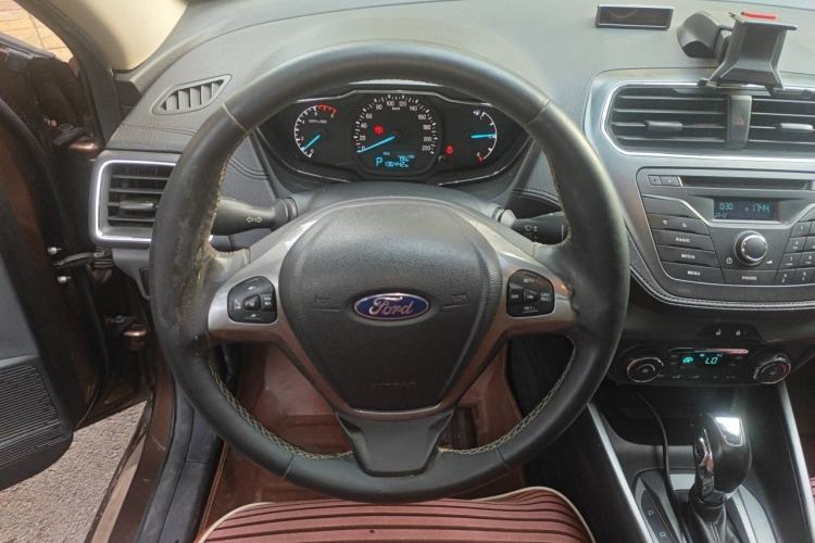 Used Ford Escort 2015 1.5L Automatic Fashion Model Steering Wheel