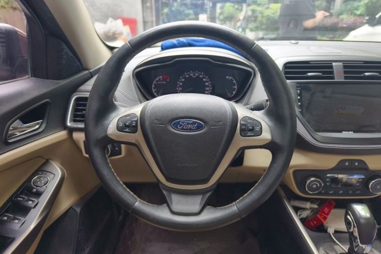 Used Ford Escort 2015 1.5L Automatic Fashion Model Steering Wheel