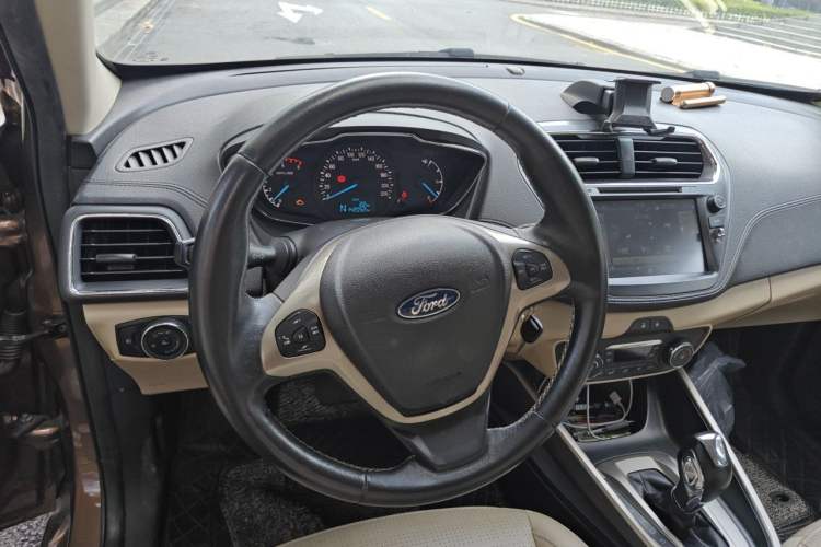 Used Ford Escort 2015 1.5L Automatic Fashion Model Steering Wheel