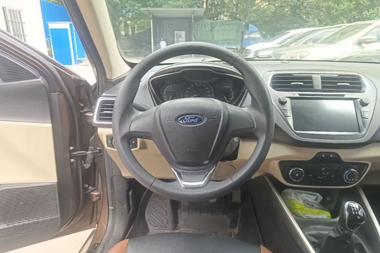 Used Ford Escort 2015 1.5L Manual Comfort Model Steering Wheel