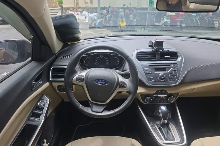 Used Ford Escort 2015 1.5L Automatic Fashion Model Steering Wheel