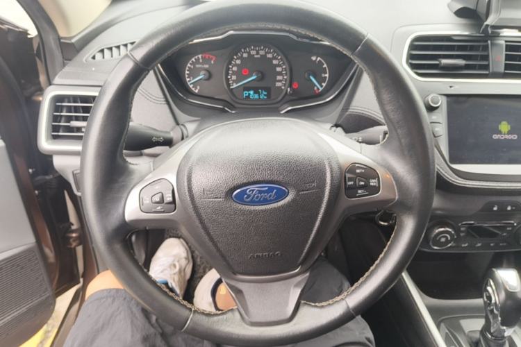 Used Ford Escort 2015 1.5L Automatic Fashion Model Steering Wheel