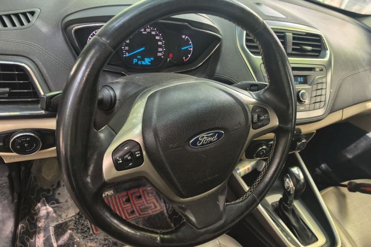 Used Ford Escort 2015 1.5L Automatic Fashion Model Steering Wheel