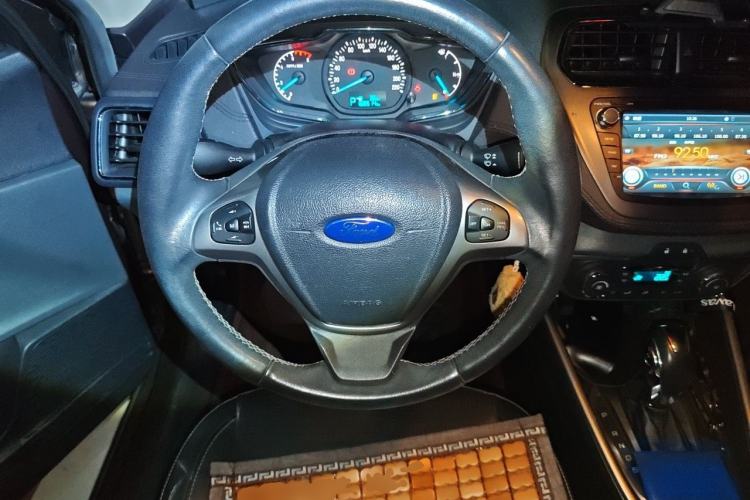 Used Ford Escort 2015 1.5L Automatic Fashion Model Steering Wheel