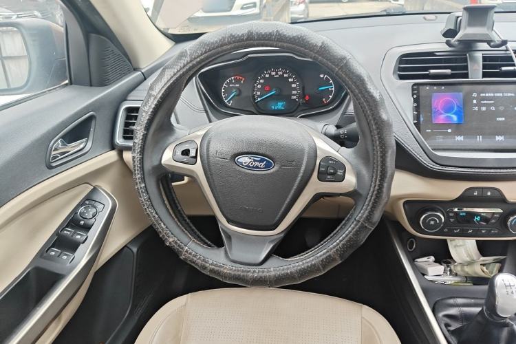 Used Ford Escort 2015 1.5L Manual Fashion Edition Steering Wheel