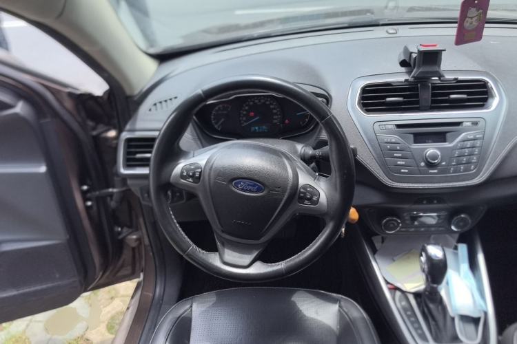 Used Ford Escort 2015 1.5L Automatic Fashion Model Steering Wheel