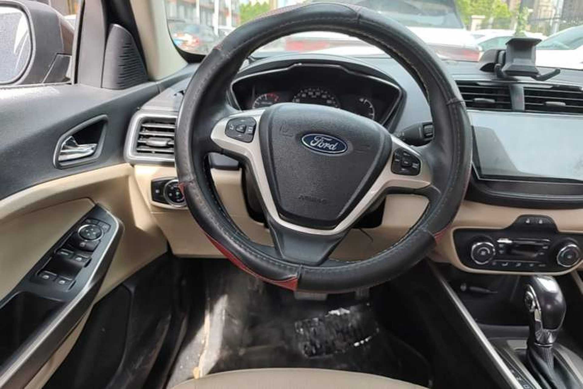 Used Ford Escort 2015 1.5L Automatic Fashion Model Steering Wheel