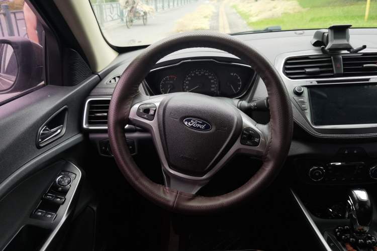 Used Ford Escort 2015 1.5L Automatic Fashion Model Steering Wheel