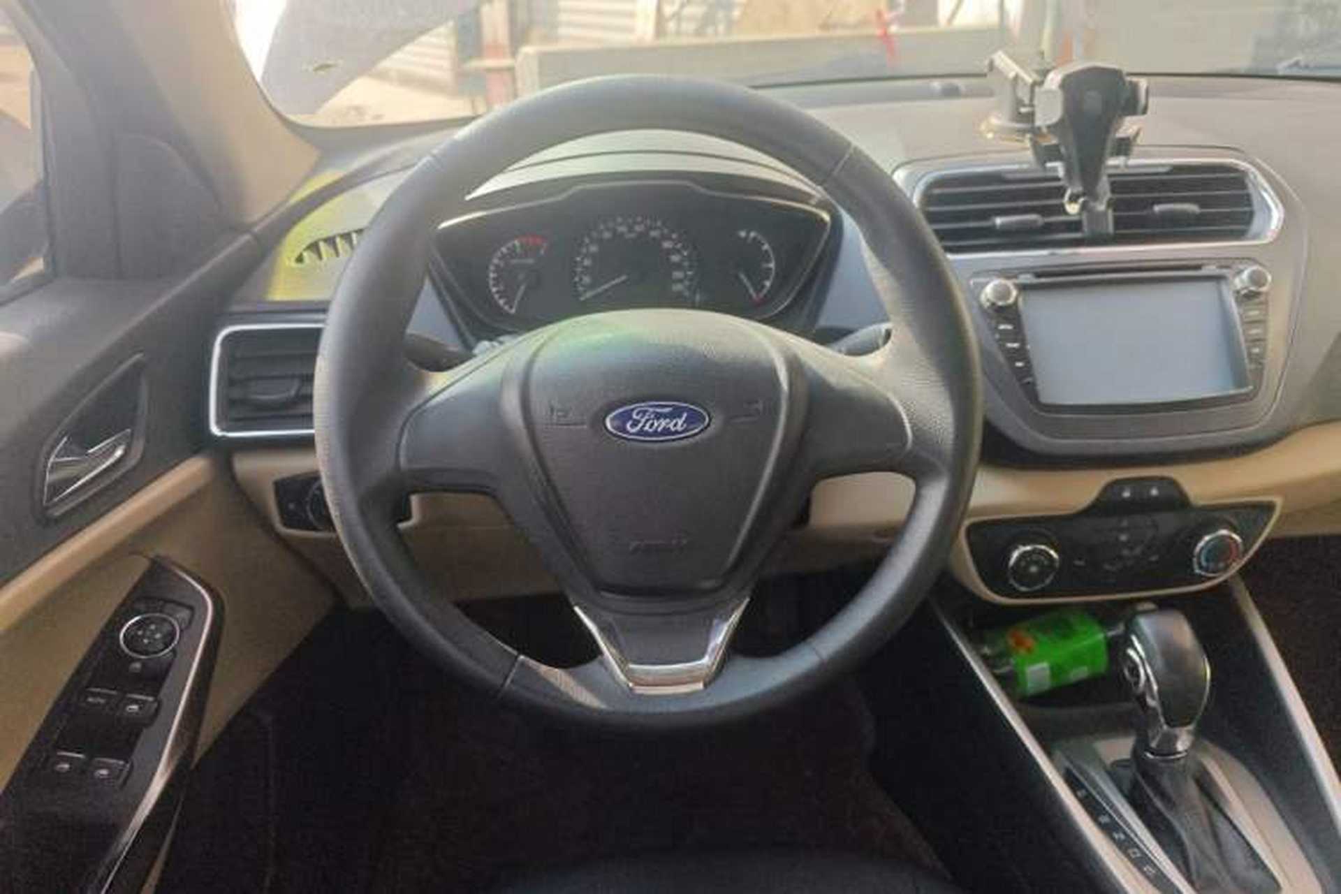 Used Ford Escort 2015 1.5L Automatic Comfort Edition Steering Wheel
