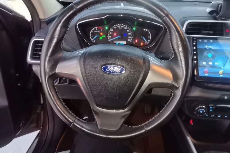 Used Ford Escort 2015 1.5L Manual Fashion Edition Steering Wheel
