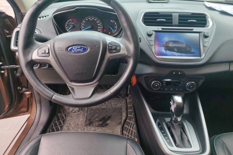 Used Ford Escort 2015 1.5L Automatic Fashion Model Steering Wheel