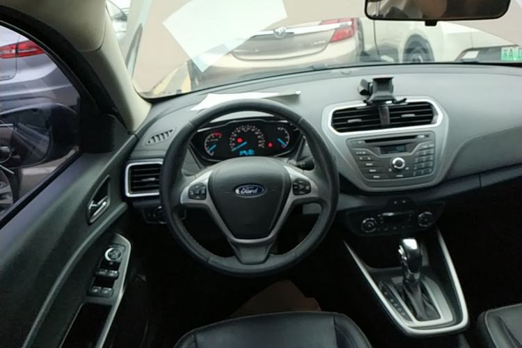 Used Ford Escort 2015 1.5L Automatic Fashion Model Steering Wheel
