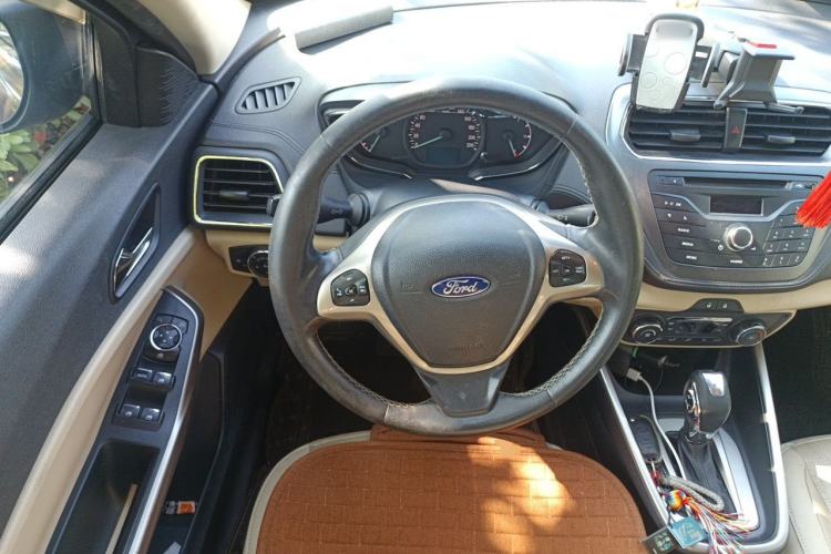 Used Ford Escort 2015 1.5L Automatic Fashion Model Steering Wheel