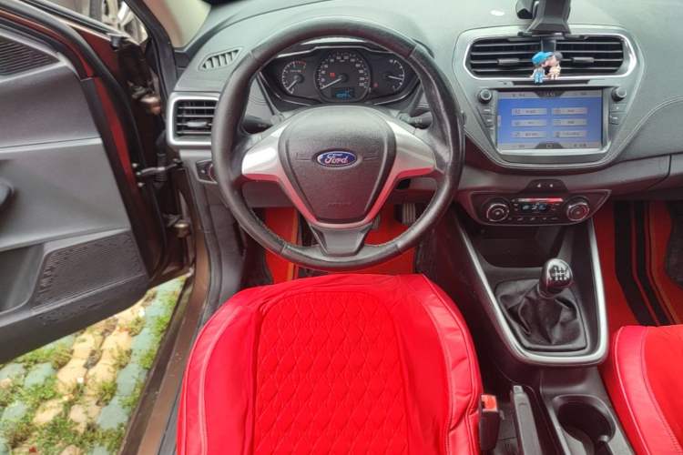 Used Ford Escort 2015 1.5L Manual Fashion Edition Steering Wheel