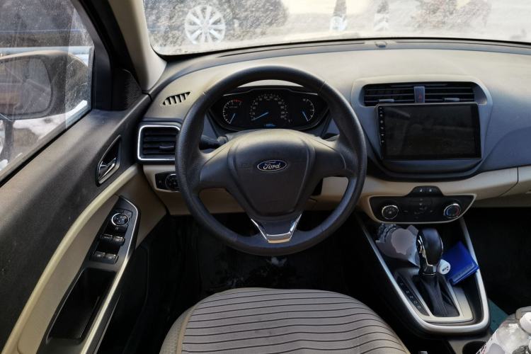 Used Ford Escort 2015 1.5L Automatic Comfort Edition Steering Wheel