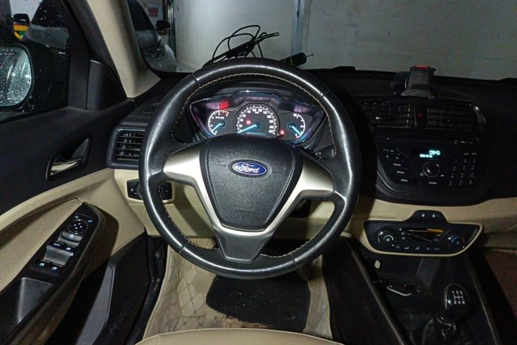 Used Ford Escort 2015 1.5L Manual Fashion Edition Steering Wheel