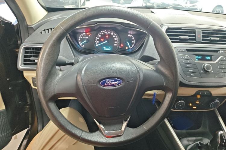 Used Ford Escort 2015 1.5L Manual Comfort Model Steering Wheel