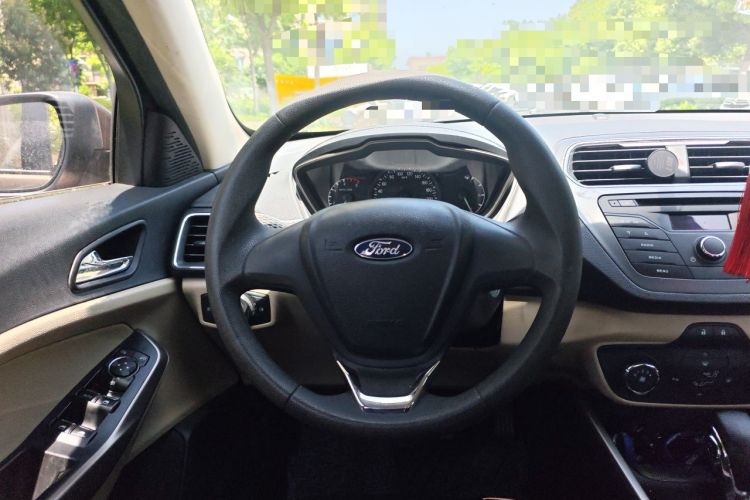 Used Ford Escort 2015 1.5L Automatic Comfort Edition Steering Wheel
