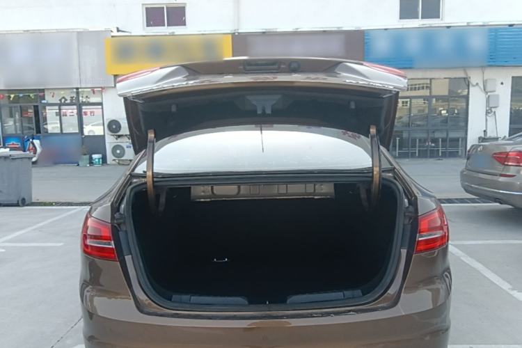Used Ford Escort 2015 1.5L Automatic Comfort Edition Trunk