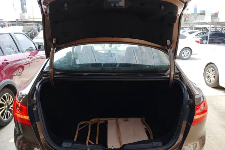Used Ford Escort 2015 1.5L Manual Fashion Edition Trunk