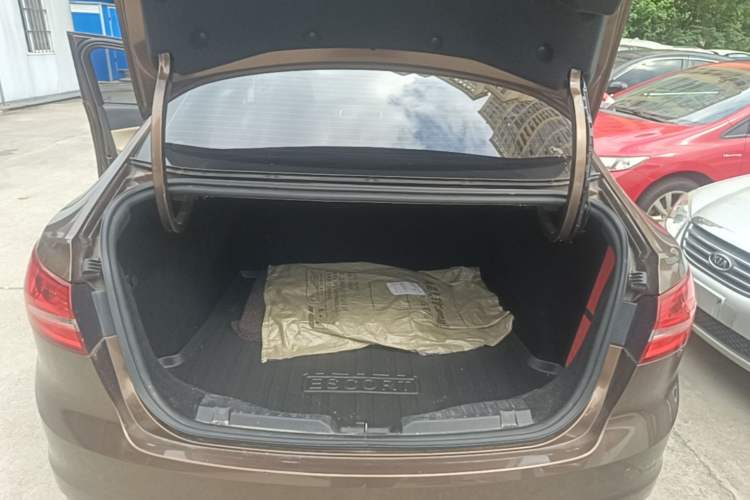 Used Ford Escort 2015 1.5L Manual Comfort Model Trunk