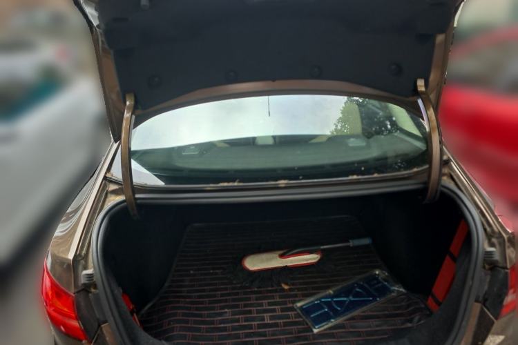 Used Ford Escort 2015 1.5L Automatic Fashion Model Trunk