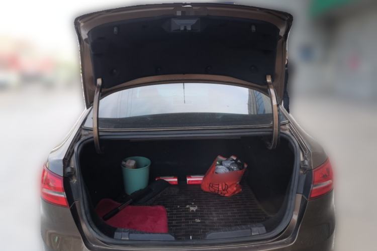 Used Ford Escort 2015 1.5L Automatic Fashion Model Trunk