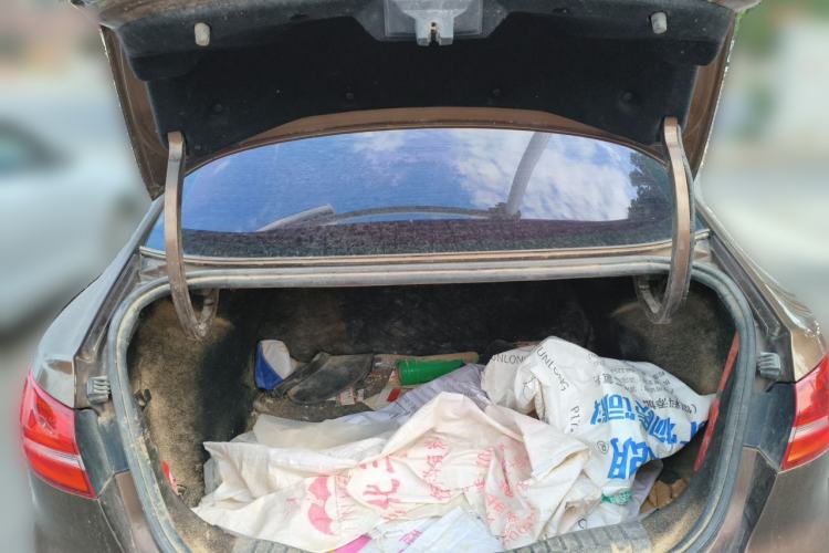 Used Ford Escort 2015 1.5L Automatic Fashion Model Trunk