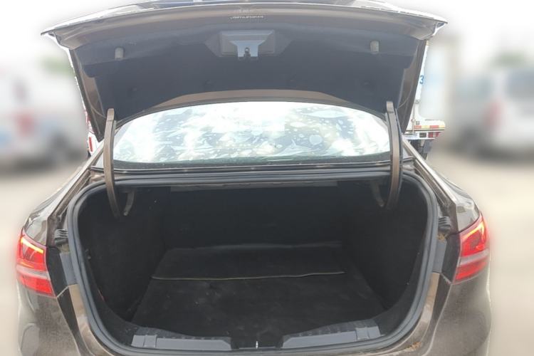 Used Ford Escort 2015 1.5L Automatic Fashion Model Trunk