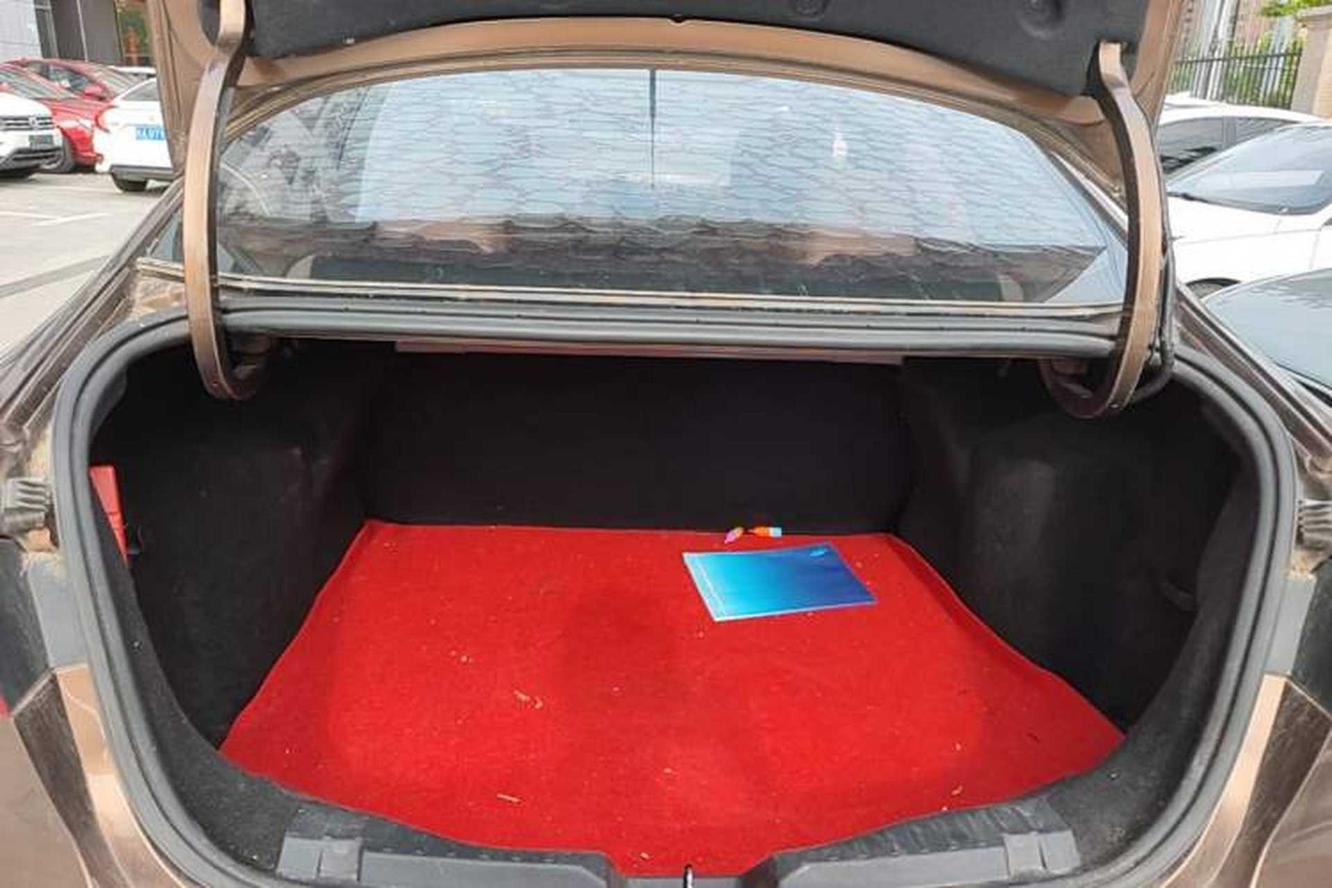 Used Ford Escort 2015 1.5L Automatic Fashion Model Trunk