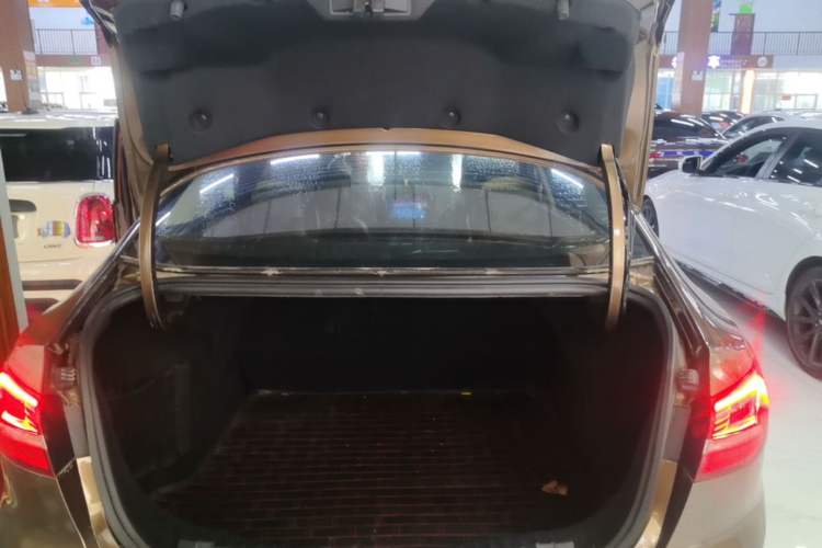 Used Ford Escort 2015 1.5L Manual Fashion Edition Trunk