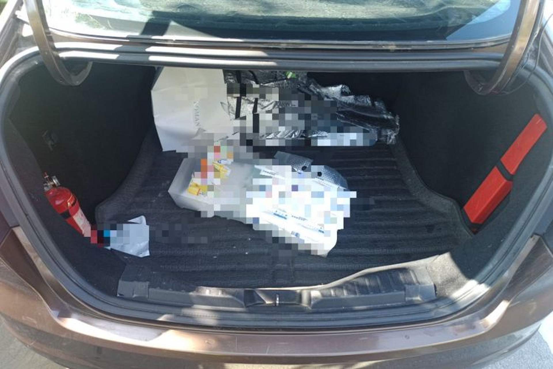 Used Ford Escort 2015 1.5L Automatic Fashion Model Trunk