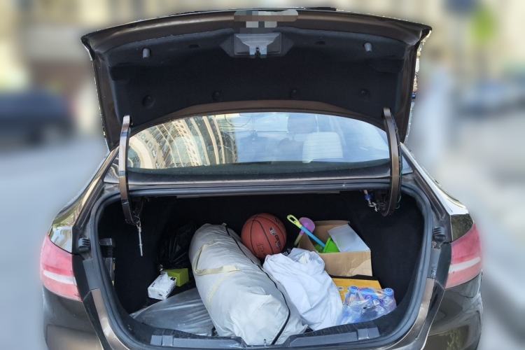 Used Ford Escort 2015 1.5L Automatic Fashion Model Trunk