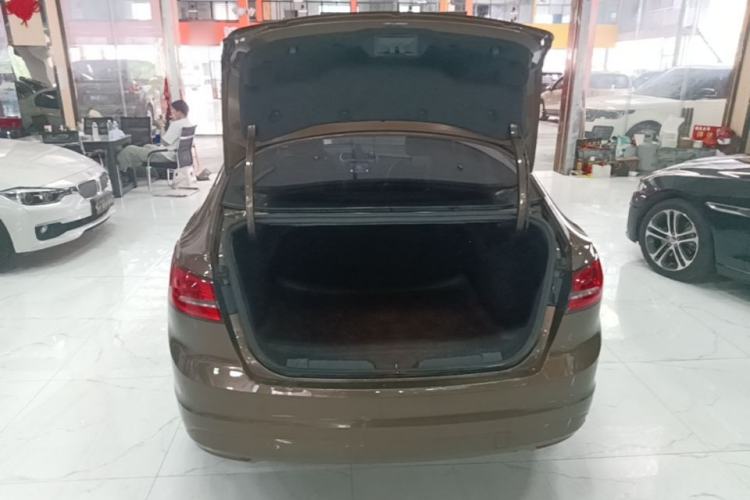 Used Ford Escort 2015 1.5L Automatic Comfort Edition Trunk