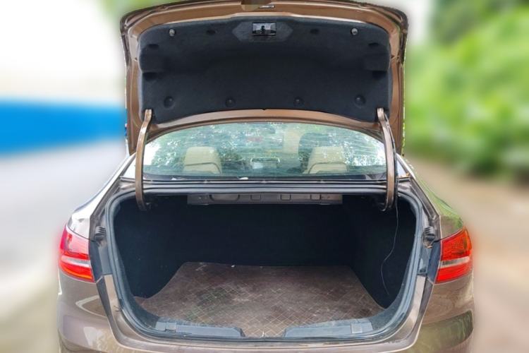 Used Ford Escort 2015 1.5L Automatic Comfort Edition Trunk