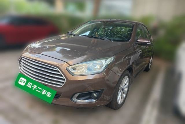 Ojetý Ford Escort 2015 1.5L Automatic Fashion Model