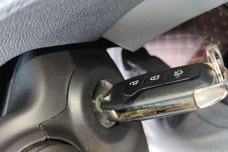 Used Ford Escort 2015 1.5L Manual Fashion Edition Vehicle Key