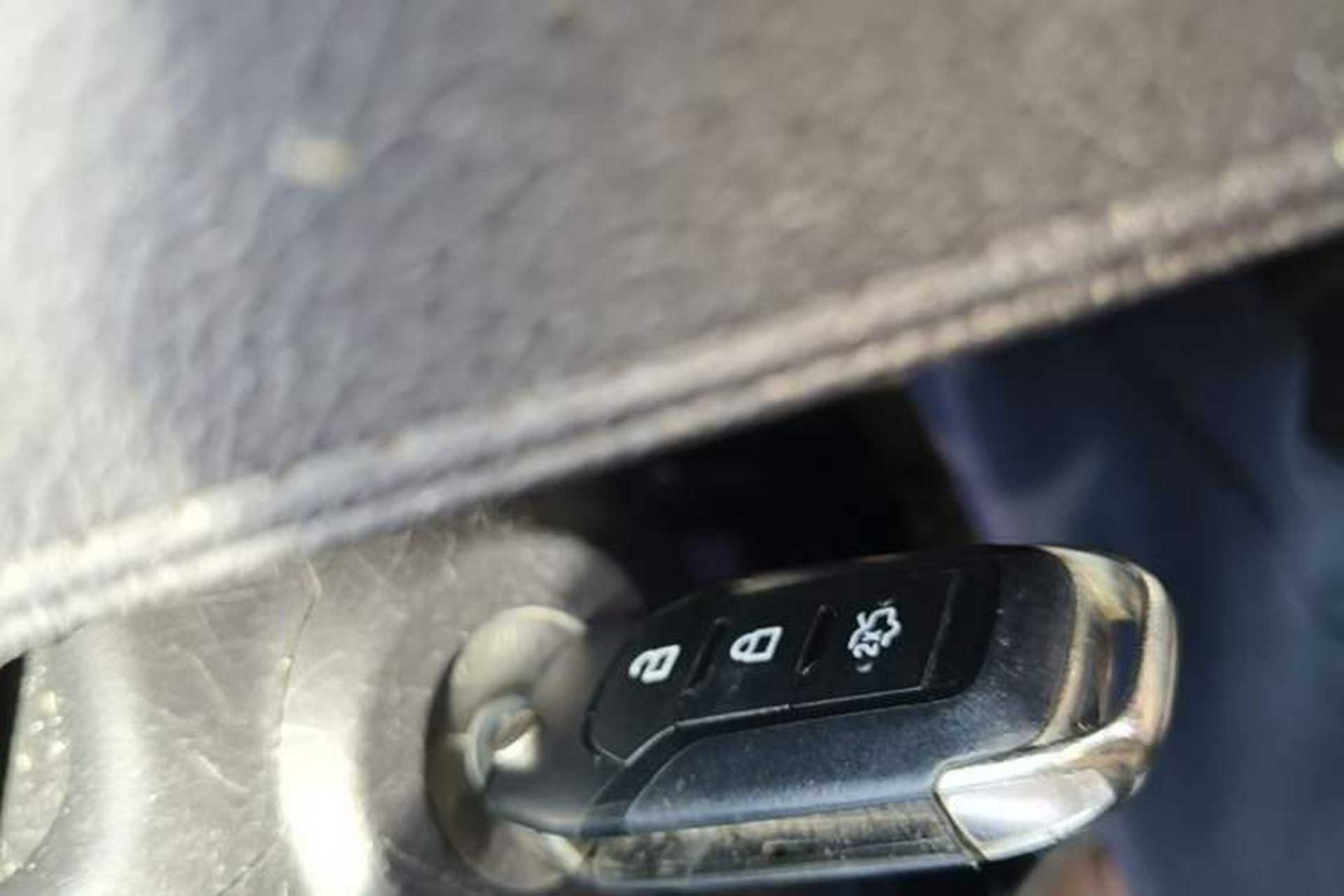 Used Ford Escort 2015 1.5L Automatic Fashion Model Vehicle Key