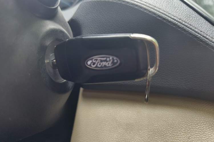 Used Ford Escort 2015 1.5L Automatic Fashion Model Vehicle Key