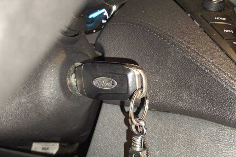 Used Ford Escort 2015 1.5L Automatic Fashion Model Vehicle Key