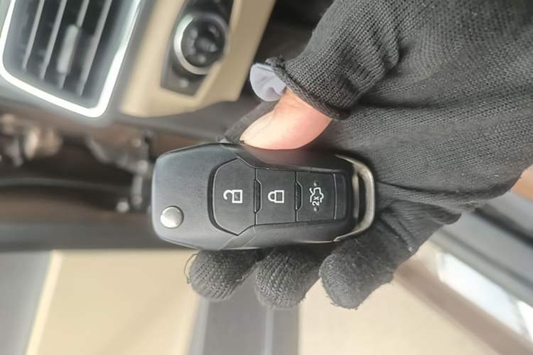 Used Ford Escort 2015 1.5L Manual Comfort Model Vehicle Key