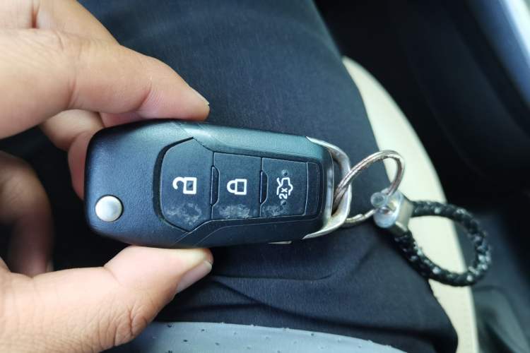 Used Ford Escort 2015 1.5L Automatic Fashion Model Vehicle Key
