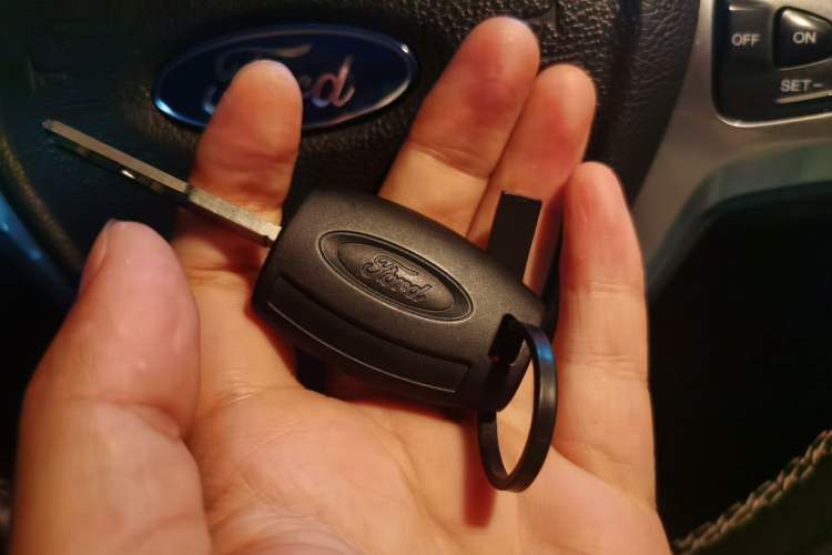 Used Ford Escort 2015 1.5L Automatic Fashion Model Vehicle Key